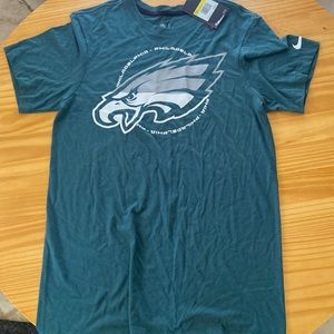 Mens Philadelphia Eagles Nike t-shirt- nwt size small - never worn